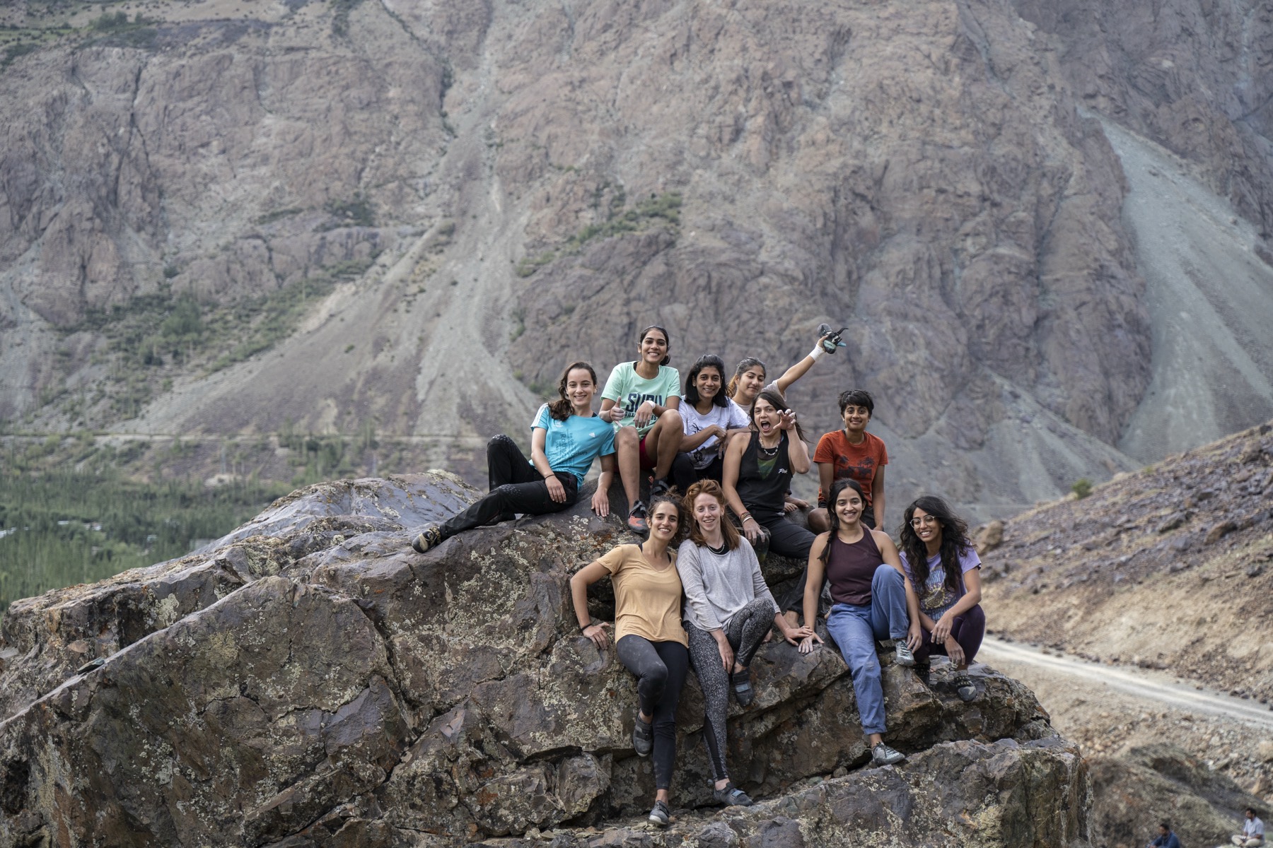 Friends on the rocks above the river